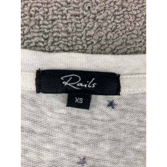 Rails Women Extra Small‎ White Black Star Print V-neck T-shirt - Picture 3 of 12